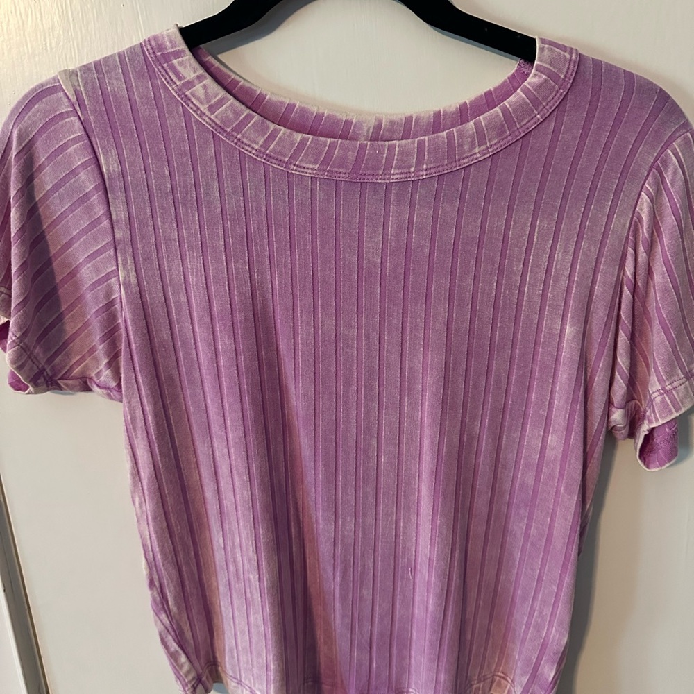 Zenana Outfitters Purple Ribbed Short Sleeve Crop Top